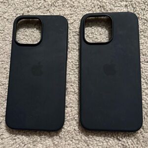 Apple iPhone 15 Pro Max Black Silicone Phone Case